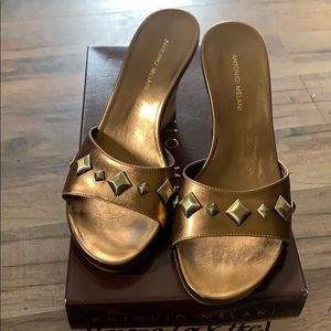 EUC Antonio Melani Bronze Studded Wedge